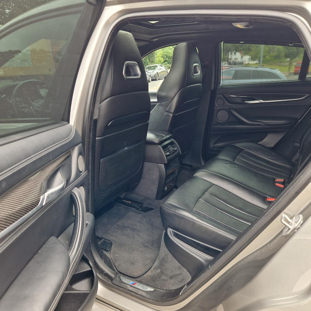 BMW X6 M Unfallfre*Alcantara*Carbon*HarmanKardon*HUD