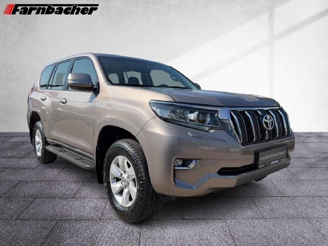 Fahrzeugabbildung Toyota Land Cruiser 2,8 4X4 Comfort *AHK