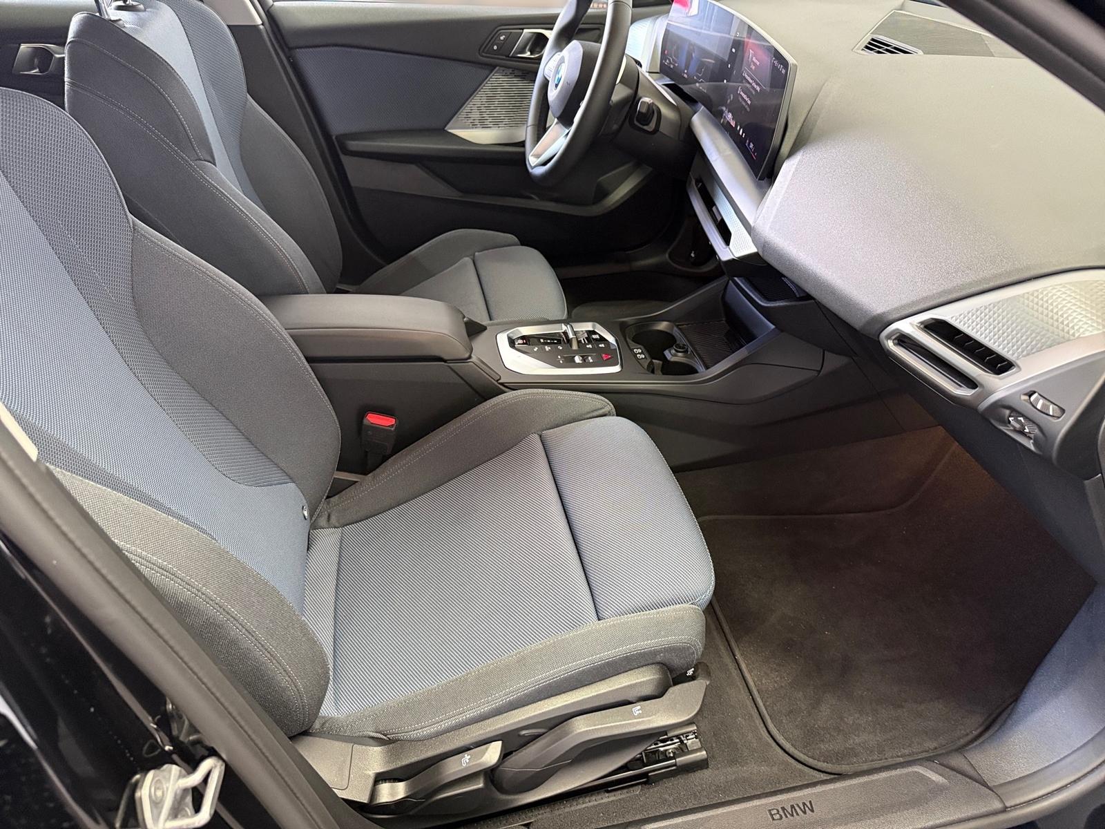 BMW 1 Series i Limousine*a.LED*Navi*Kamera*DriveA*ShadowLi, миниатюра 17