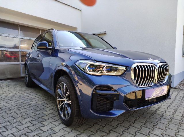 BMW X5 xDrive 40 i M Sport Laser PANO Leder AHK Auto