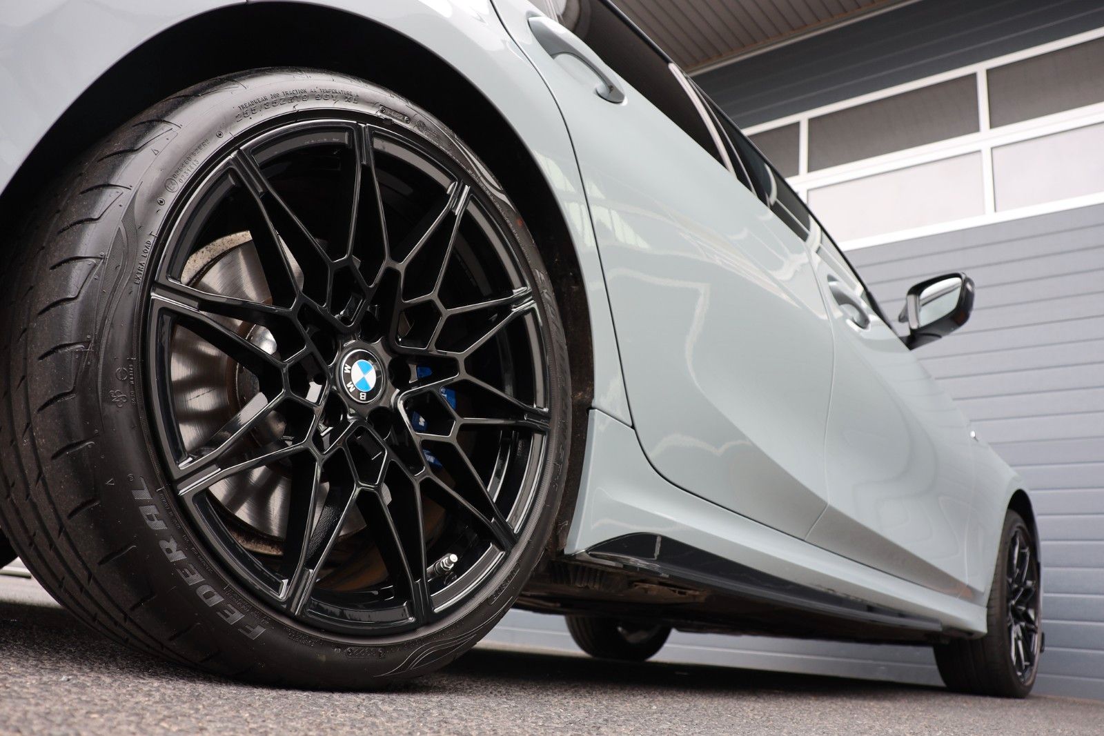 BMW 330e Touring xDrive M HUD 360° H&K SHZ TOTW R19 foto 17