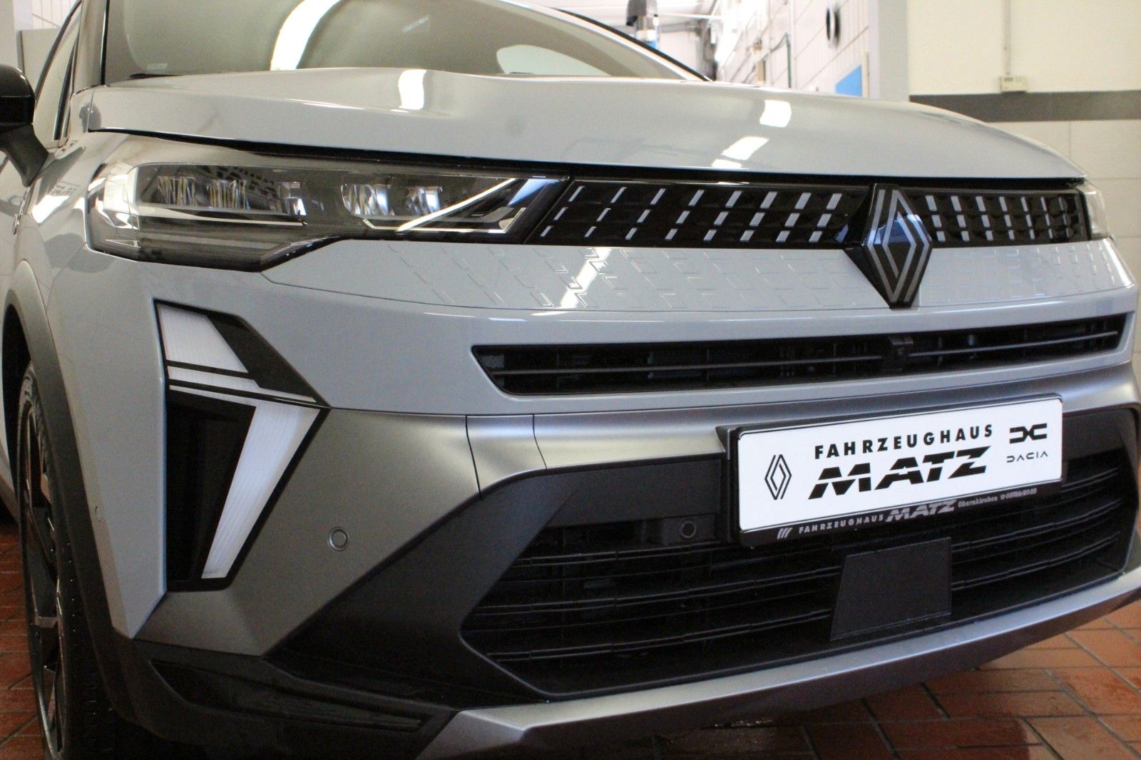 Fahrzeugabbildung Renault Captur Full Hybrid 160 E-Tech Esprit Alpine