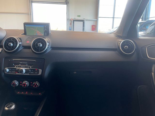 Audi A1 design *Klima*Navi*Xenon*SZHZ*
