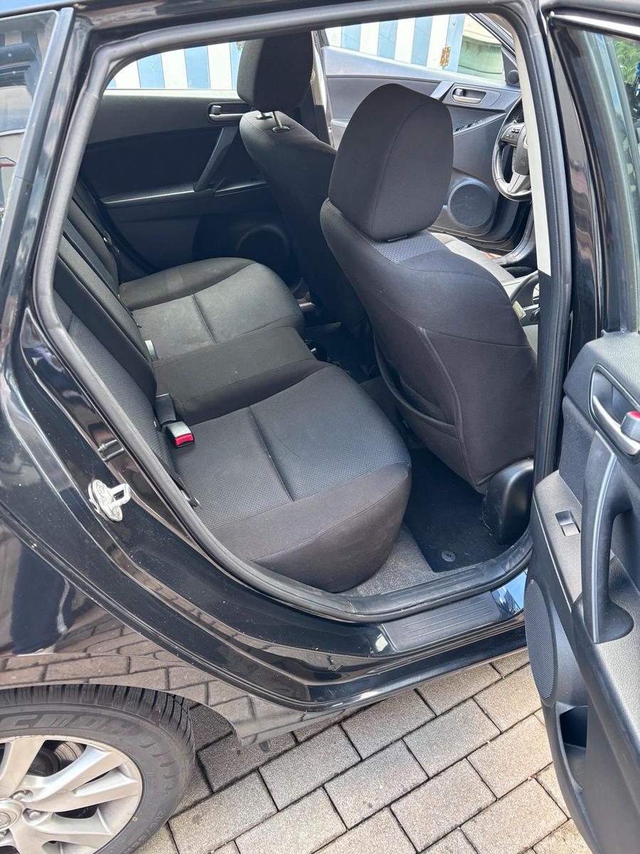 Mazda 2 2011 — photo 6