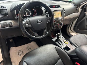 KIA Sorento - 8