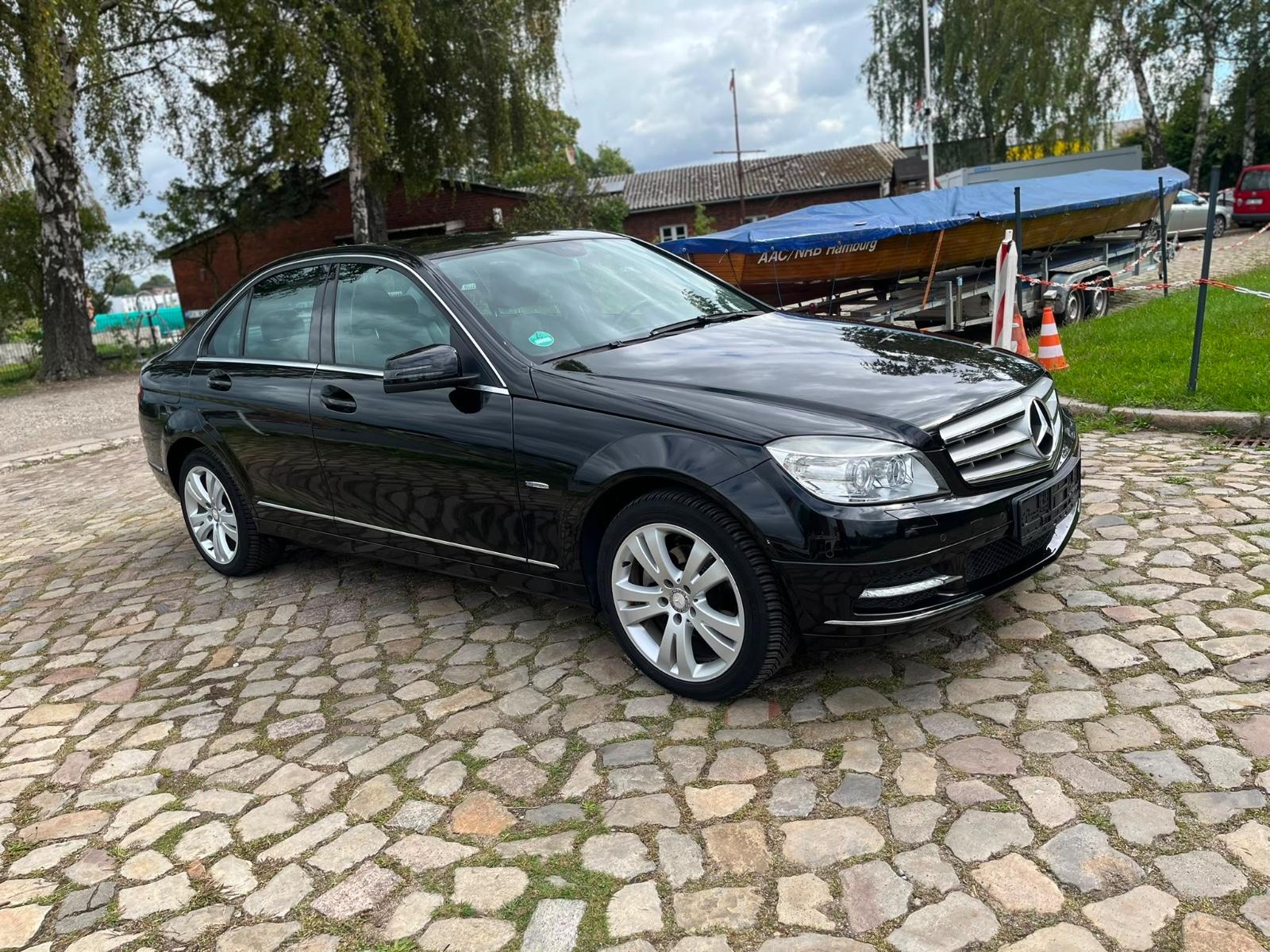 Mercedes-Benz C 180 CGI BlueEFFICIENCY Autom.