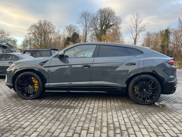 Lamborghini Urus SE *799PS*READY-STOCK*READY*