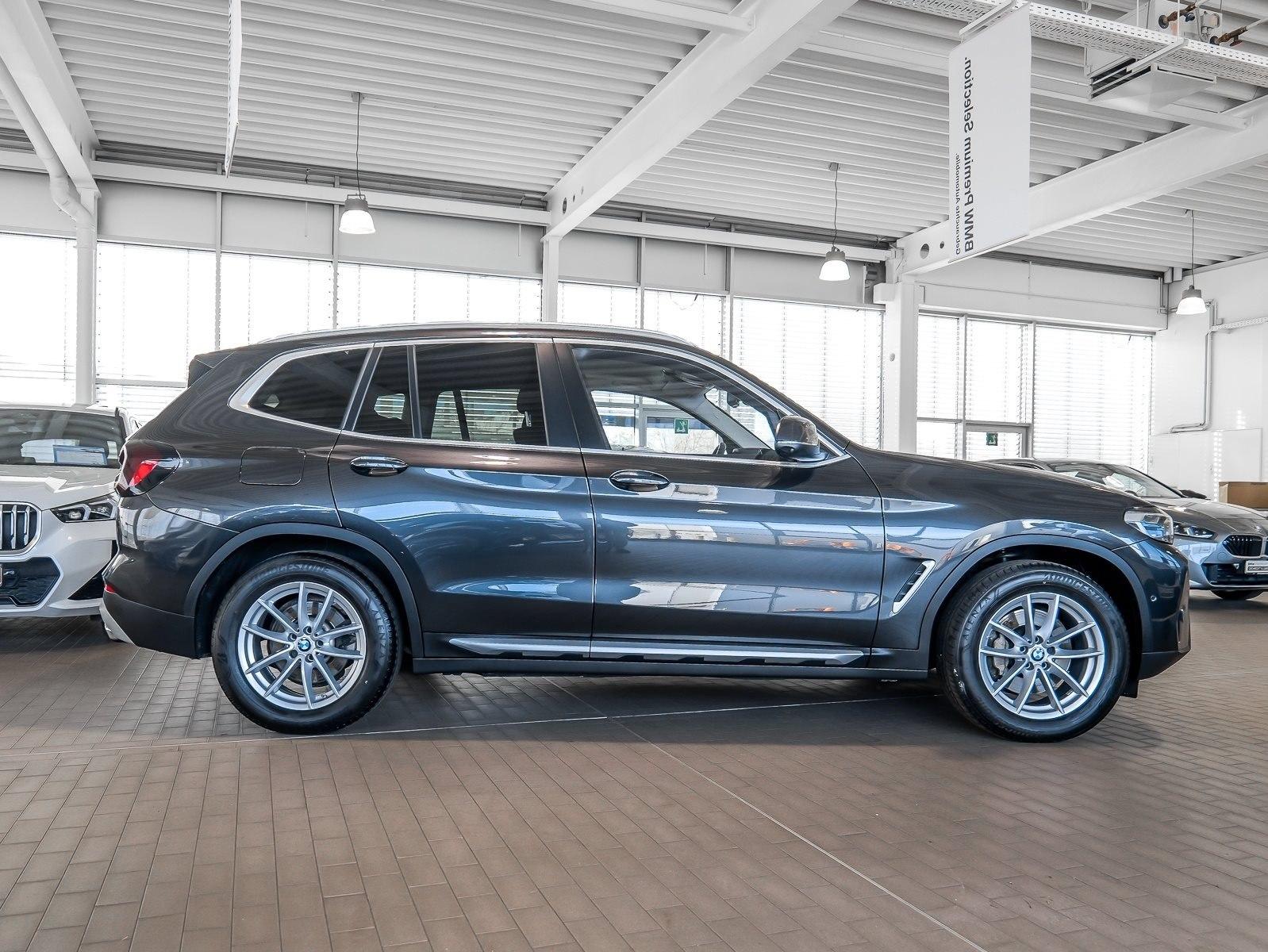 BMW X3 xDrive30d ACC StandHz Hifi Sitzlüft Laser HuD