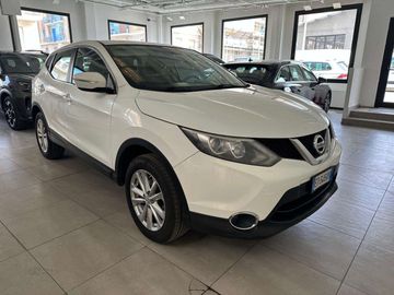 Nissan Qashqai - 2