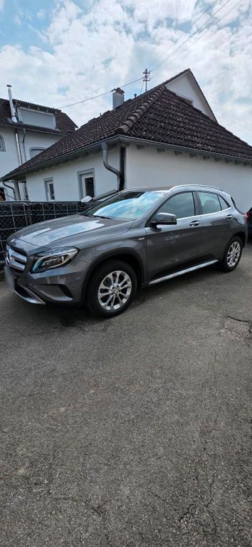 Image of Mercedes-Benz GLA 200
