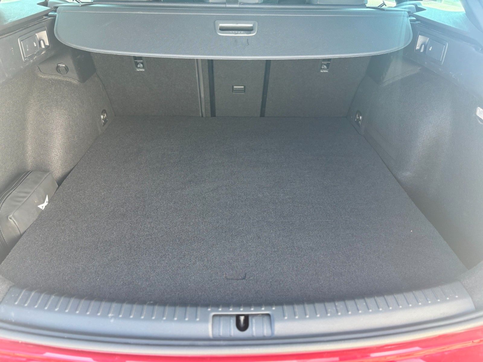 Fahrzeugabbildung CUPRA Leon Sportstourer VZ e-Hybrid