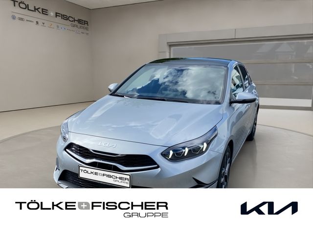 Kia cee'd 1.4 T-GDI Platinum Edition Glasdach