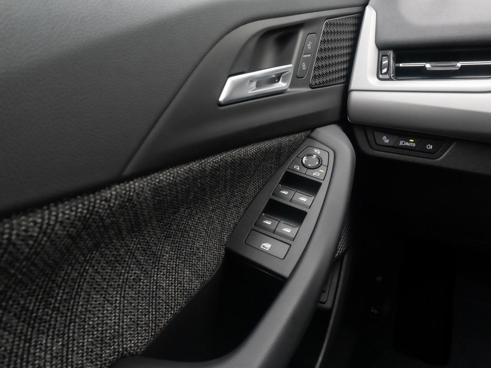 Fahrzeugabbildung BMW 216i Active Tourer GeschwindigR Alarm DAB Kamera