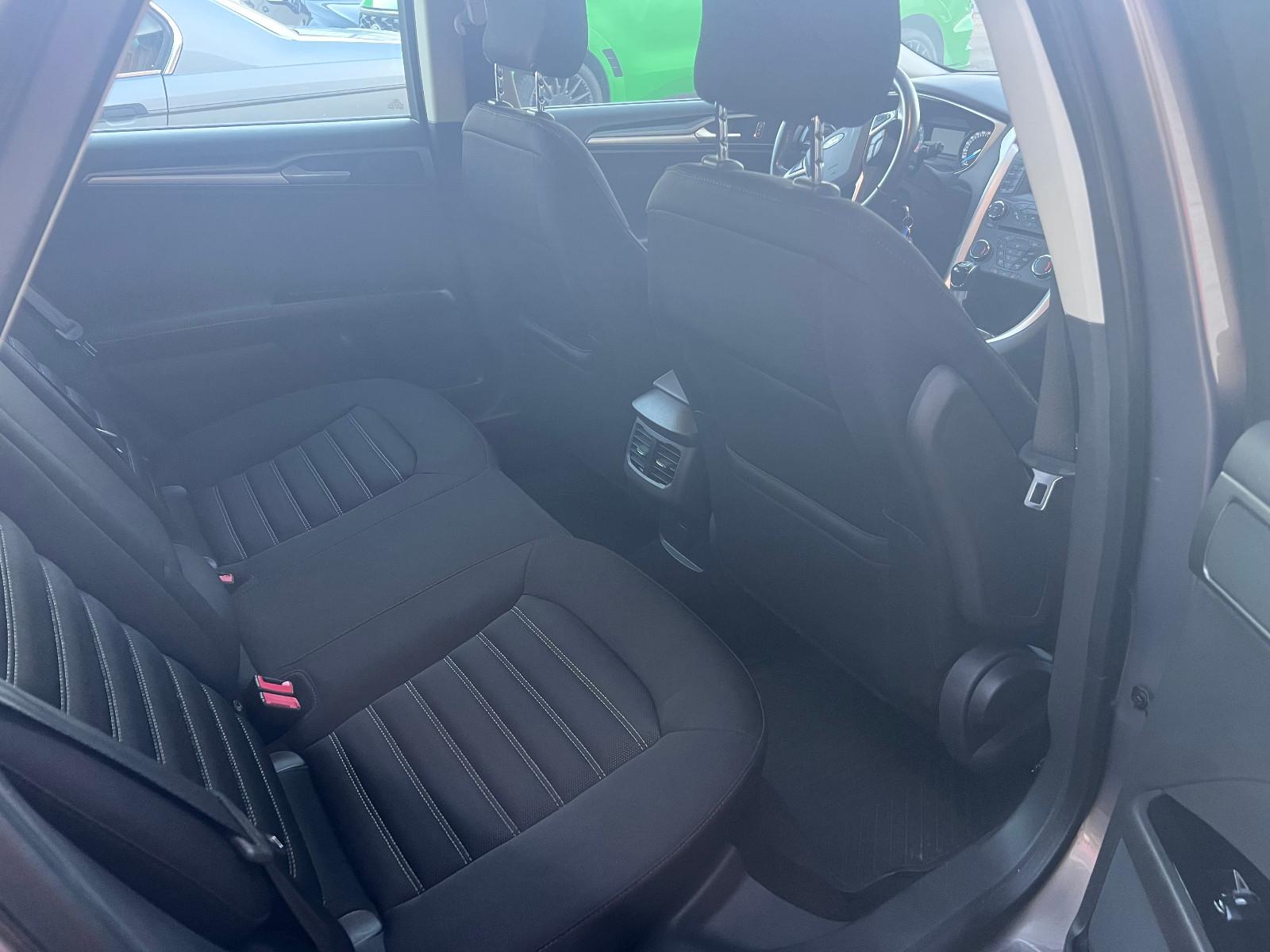 Ford Mondeo 2015 — photo 12