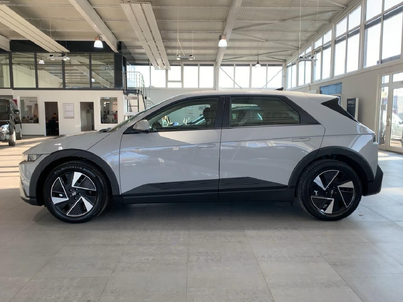 Fahrzeugabbildung Hyundai IONIQ 5 Basis Elektro Wärmepumpe*