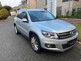 Volkswagen T. Sport/ 4M/Leder/ SH/ PaD/103TKM/auto Parking - Volkswagen Tiguan aus 2012 mit Diesel-Antrieb