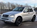 Mercedes-Benz ML 270 Automatik - gebrauchte Mercedes-Benz ML 270 aus dem Jahr 2003