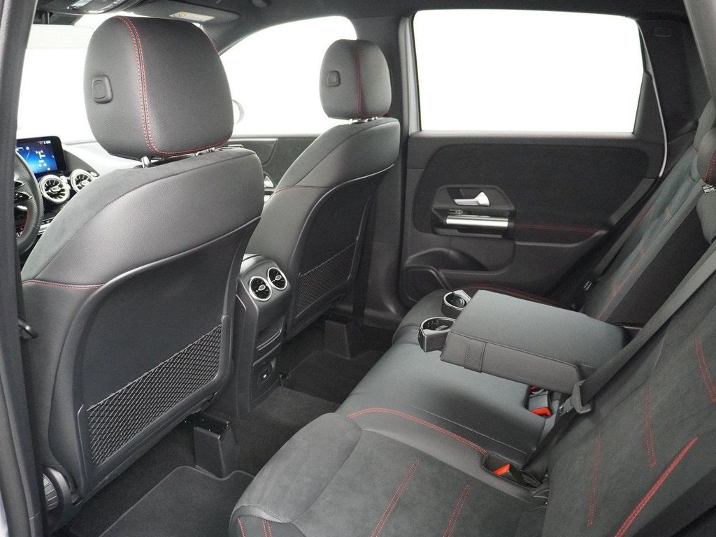 Mercedes-Benz B 250 B e AMG Line Wegklapbare AHK Nightpakket
