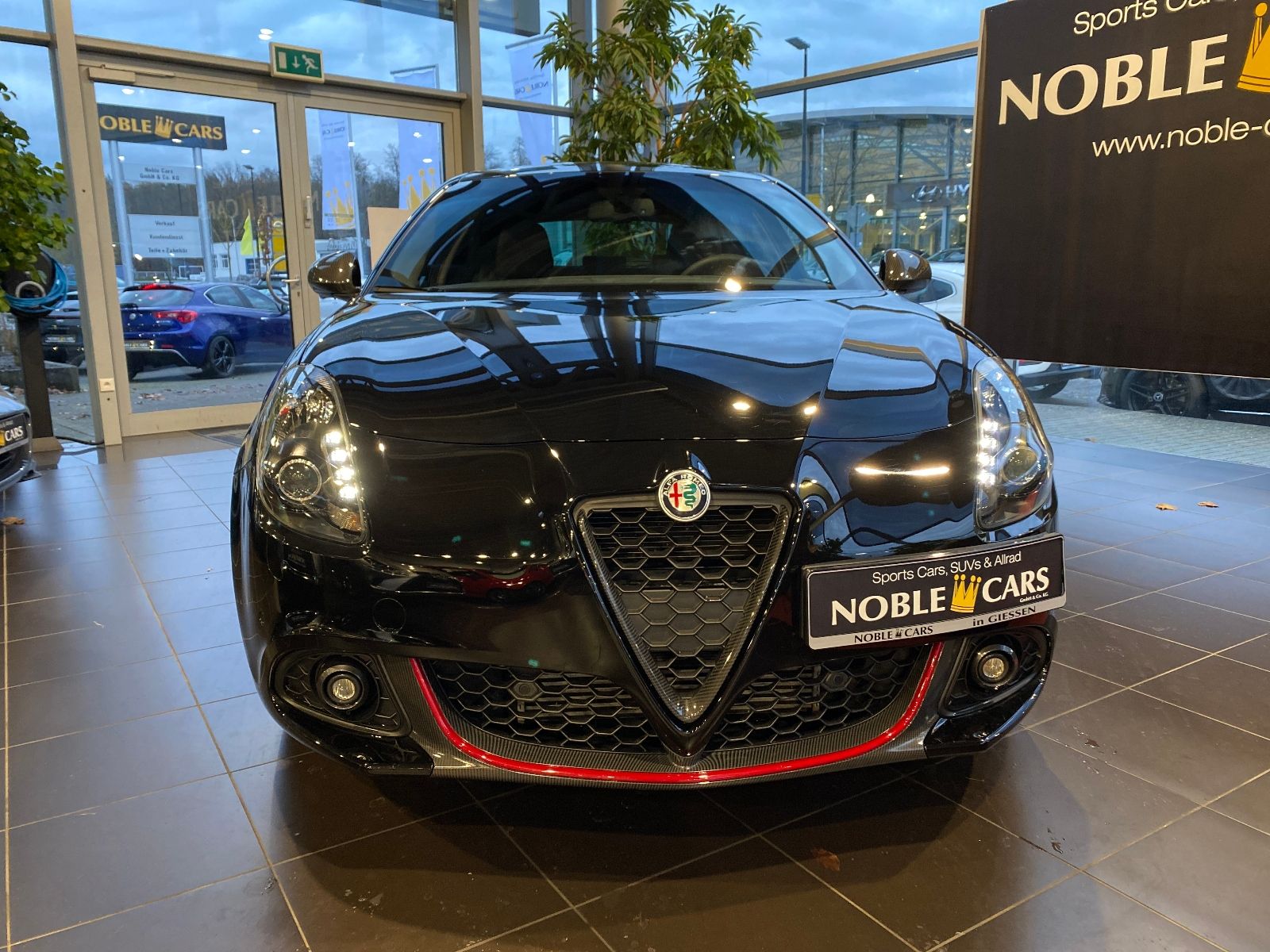 Fahrzeugabbildung Alfa Romeo Giulietta Sport CARBON LEDER XEN PDC 18"