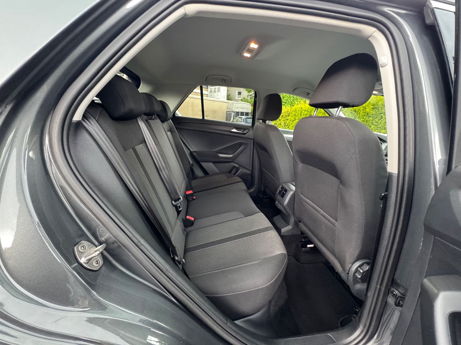 Volkswagen T-Roc Navi PDC LMF App-Connect PDC foto 15