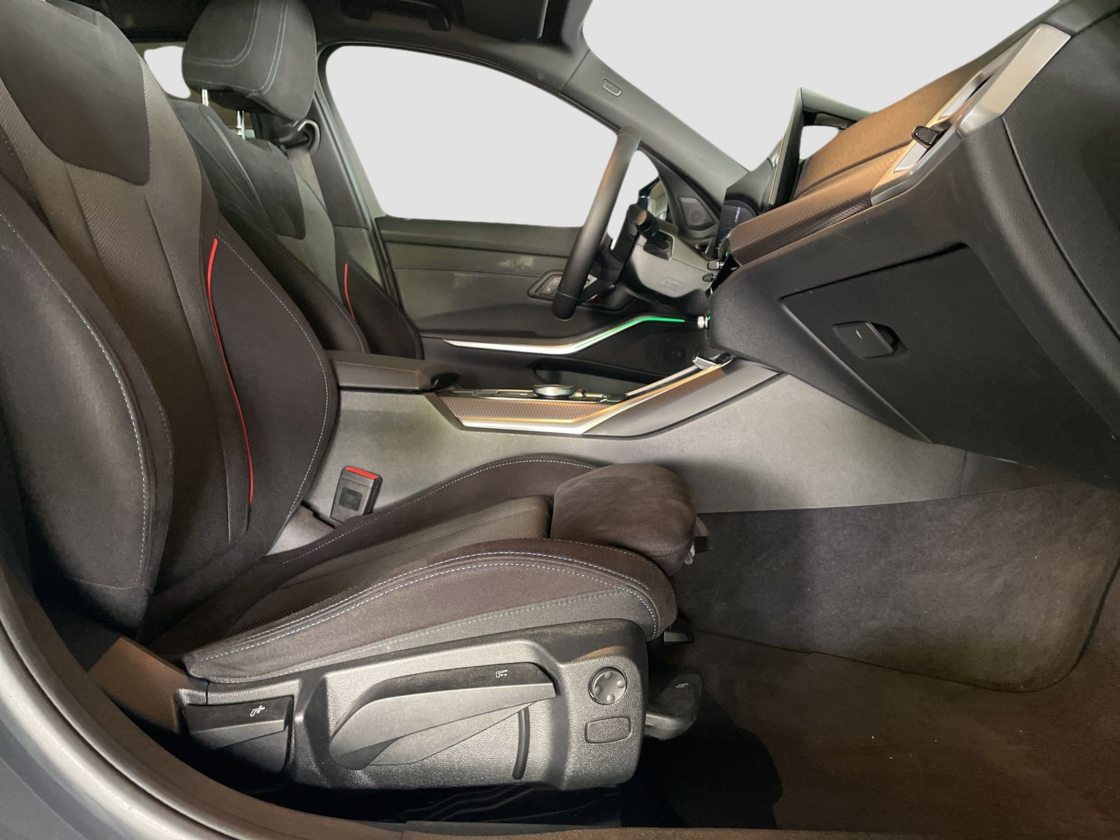 BMW 330 - Bild 11