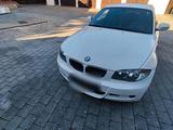 BMW 120i Kombilimousine - BMW 120 aus 2010: 120i