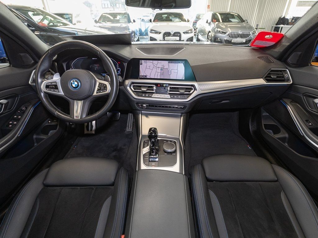 BMW 330 - Bild 12