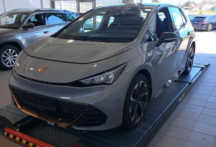 Cupra Born - Bild 2