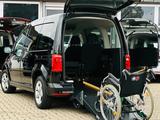 Volkswagen Caddy Behindertengerecht-DSG-Rampe - Volkswagen Caddy: Schwarz