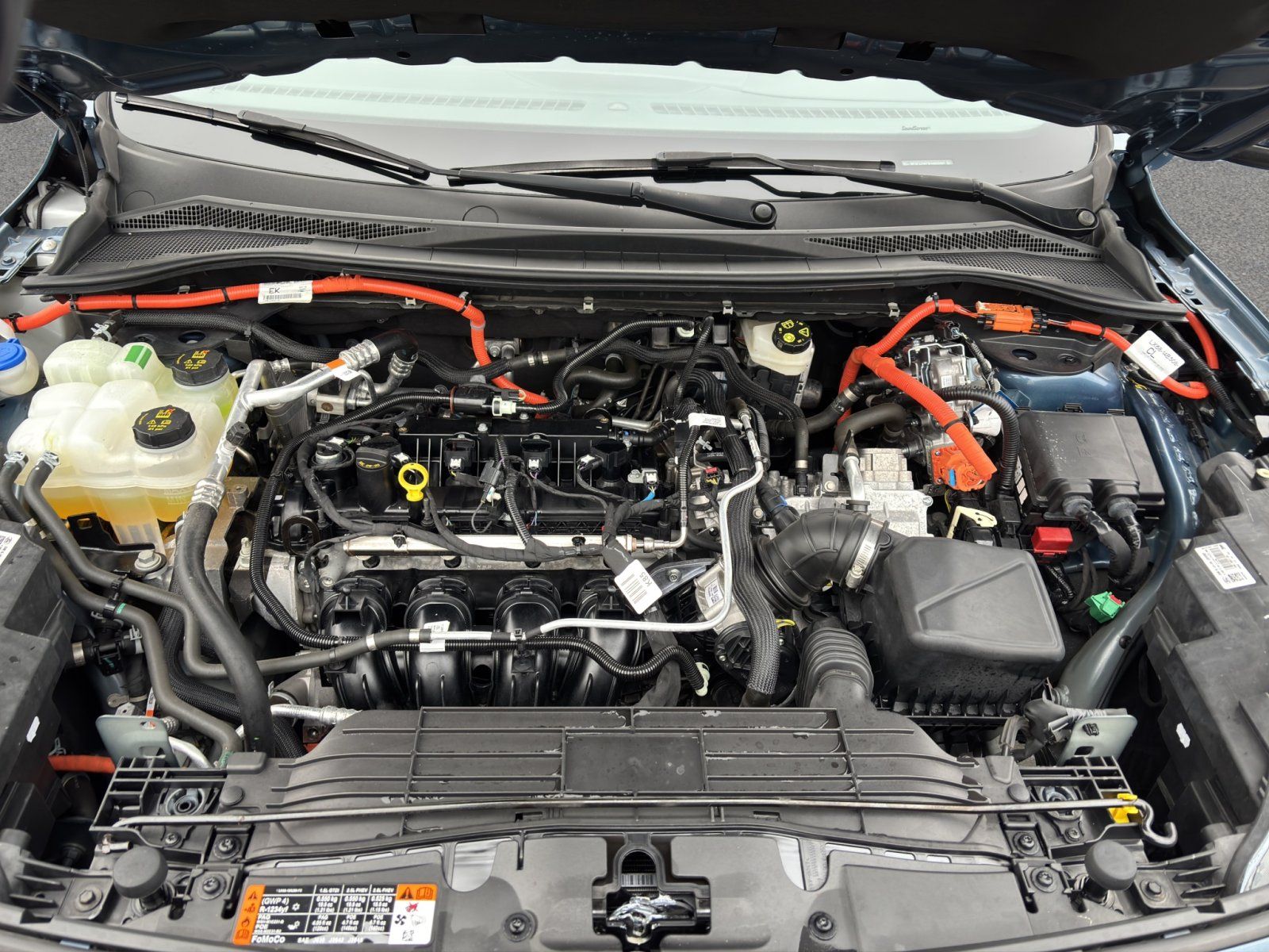 Fahrzeugabbildung Ford Kuga Plug-In Hybrid Vignale