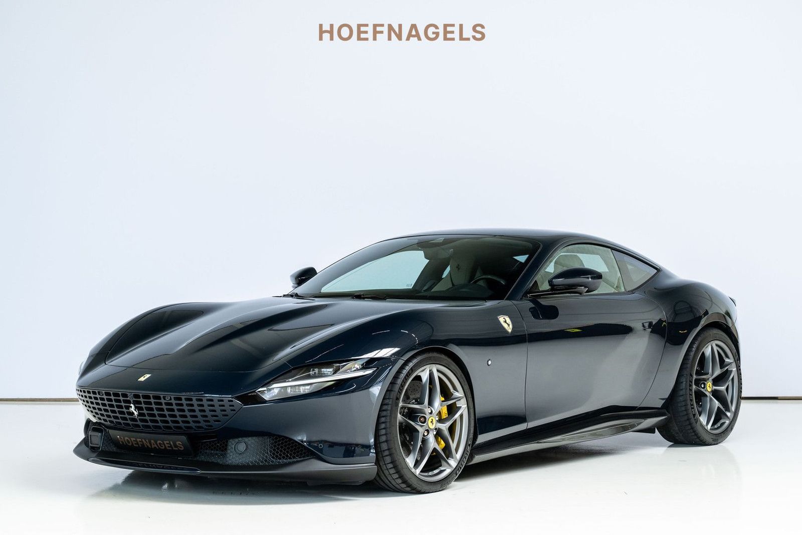 Ferrari Roma 3.9 V8 Blue Pozzi, Side display, Carbon, Ad