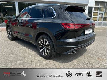 Volkswagen Touareg - 12