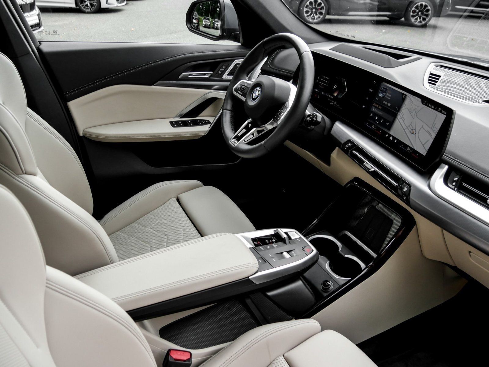 BMW X1 xDrive30e M SPORT PANO HuD H K ACC 360° foto 3