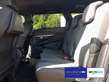 Peugeot 5008 - 10