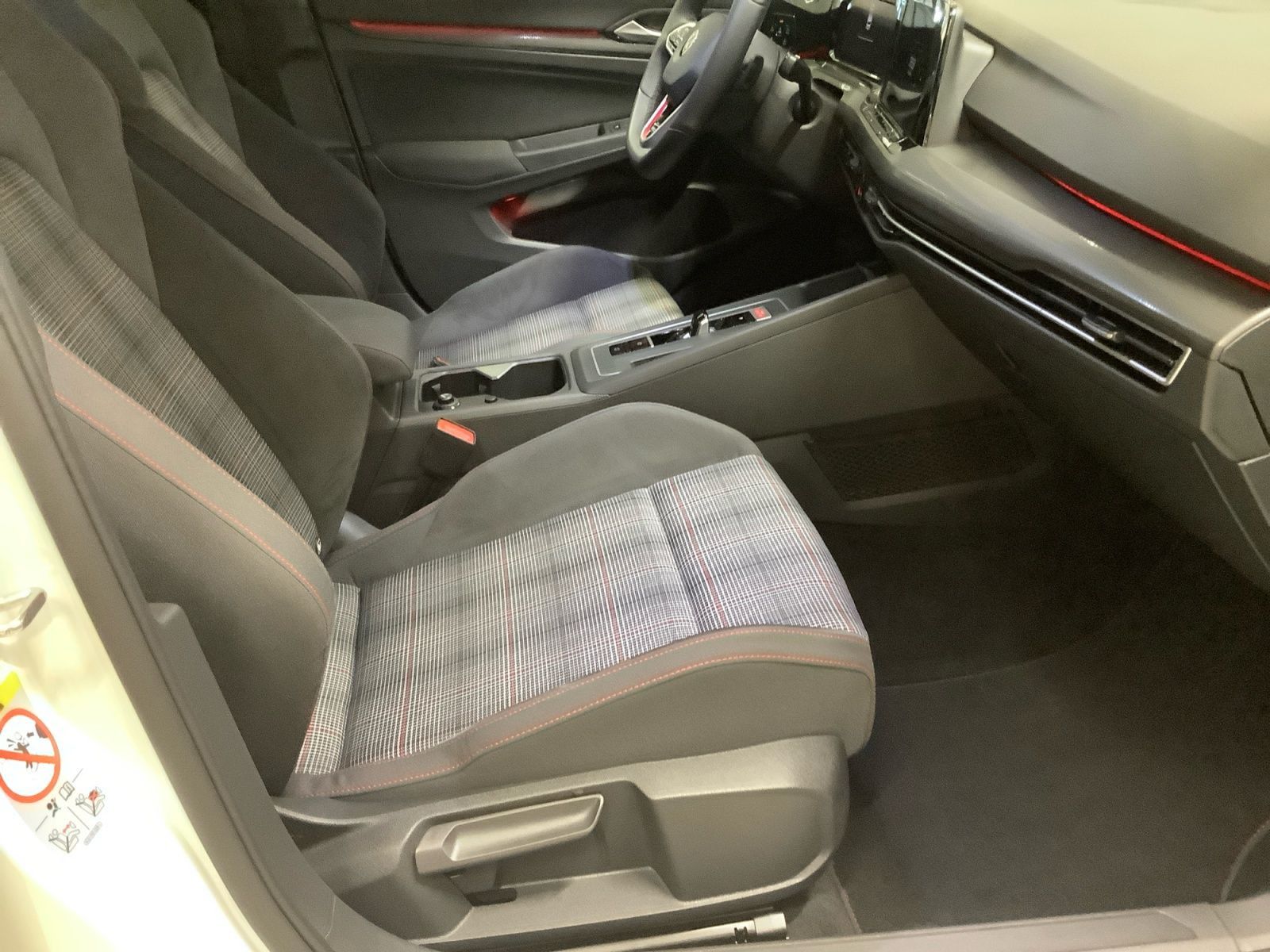 Golf GTI 2,0 TSI 180 kW DSG Matrix, Standheizun