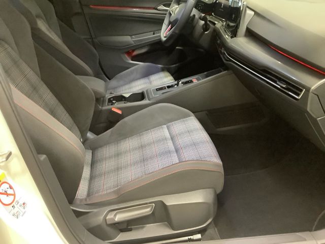 Golf GTI 2,0 TSI 180 kW DSG  Matrix, Standheizun