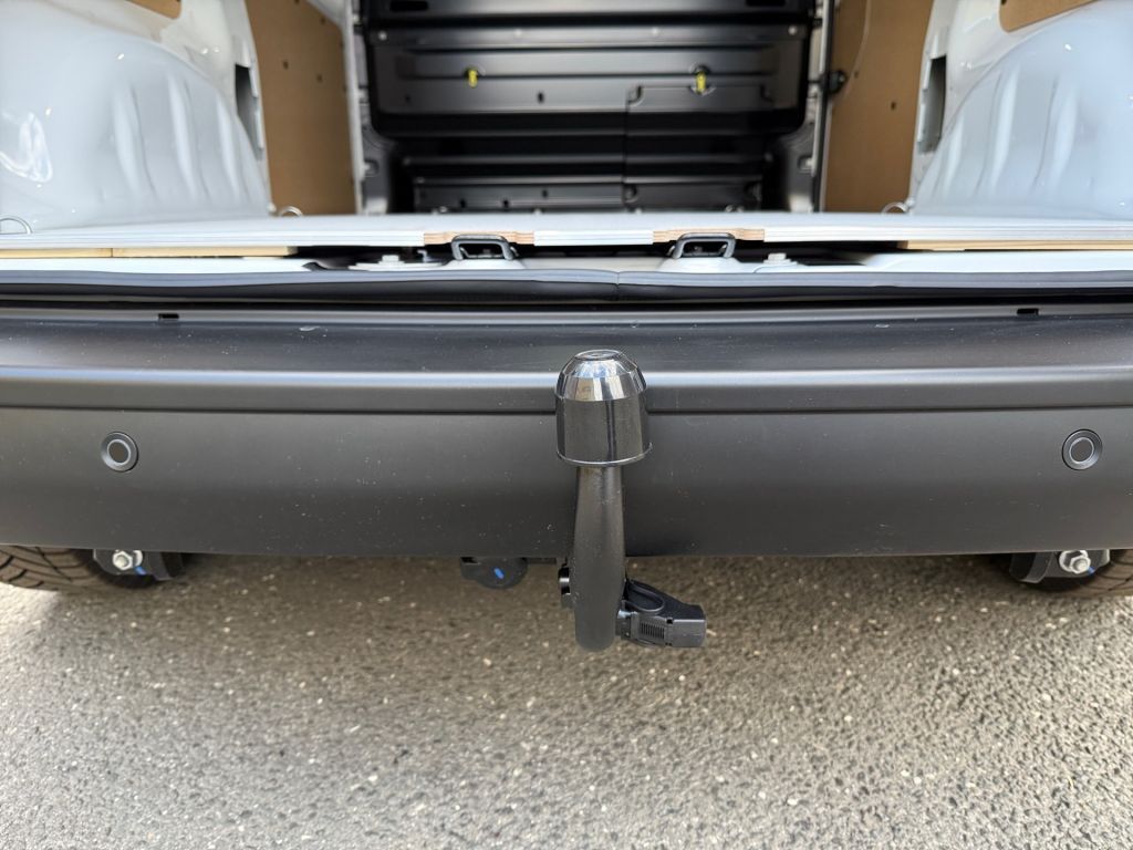 Fahrzeugabbildung Citroën Jumpy 2.0 BlueHDi 145 Standard