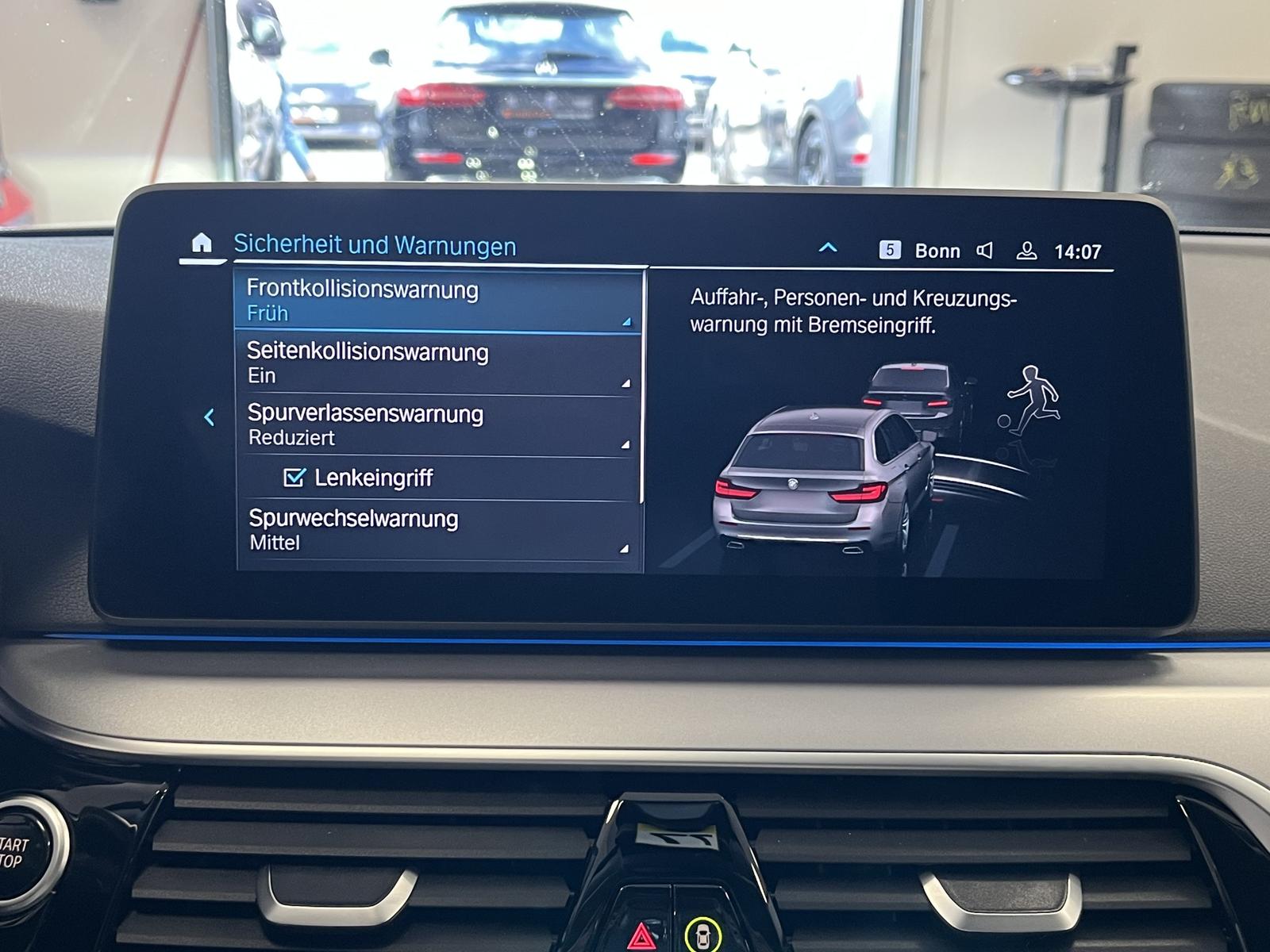 BMW 530 E TOURING 292CH - BUSINESS - LIVE COCKPIT - CHAUFFAGE STATIONNAIRE - 49.916 KMS