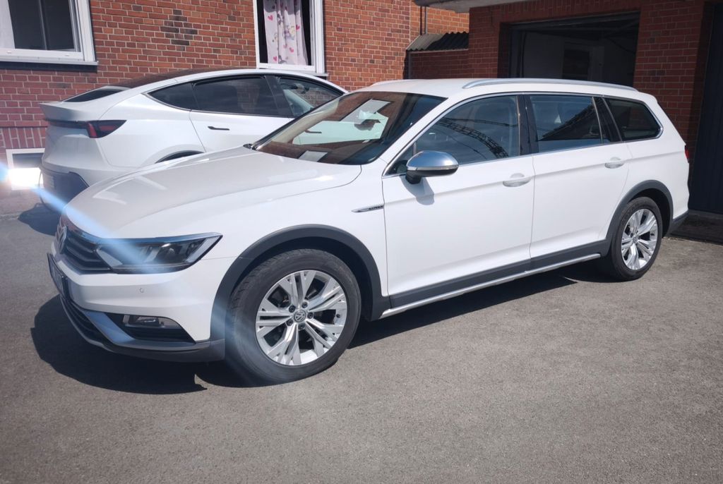 Image of Volkswagen Passat Alltrack
