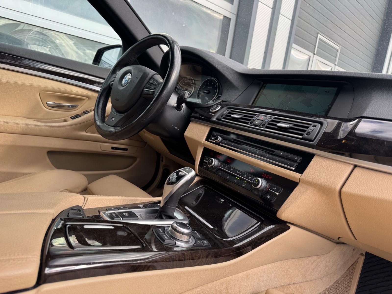 BMW 550 - XDRIVE - 408 CV - PACK M - CARNET ENTRETIEN