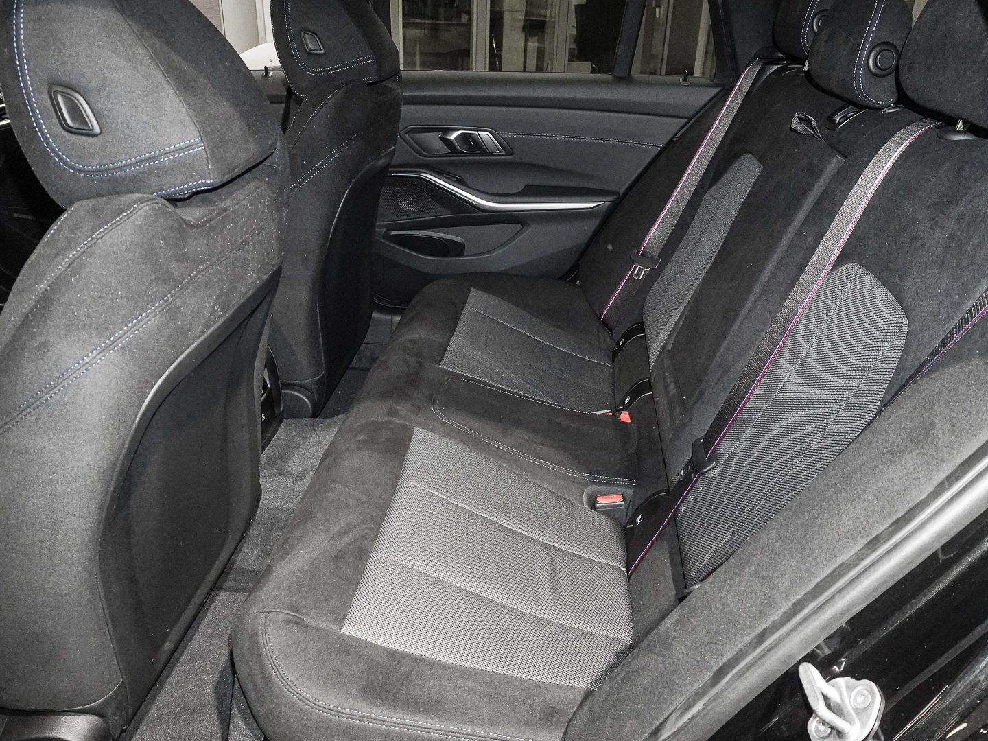 BMW 330 - Bild 15