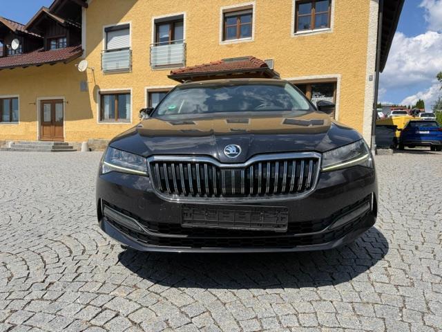 Skoda Superb 2.0 TDI*SHZ*KAMERA*NAVI*PDC*VIRT.COCKPIT*