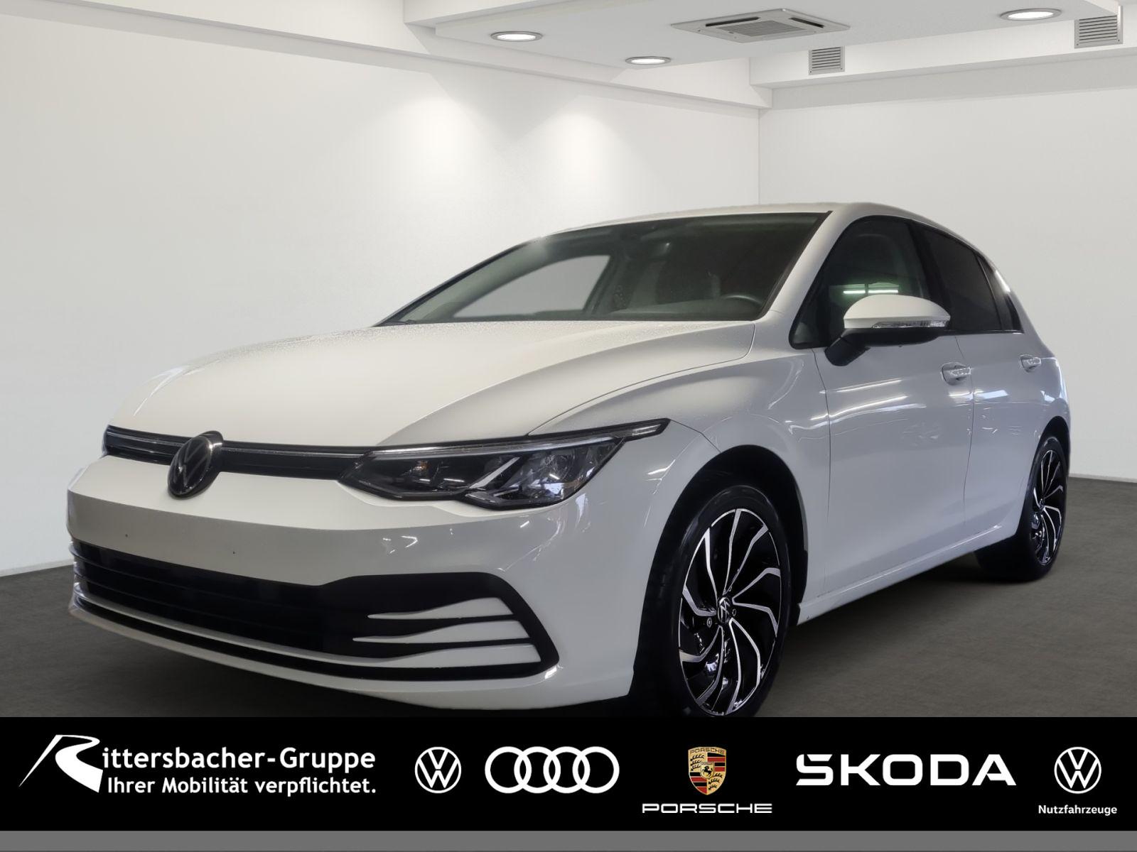 Volkswagen Golf VIII 1.0 TSI Life DigitalCockpit LED