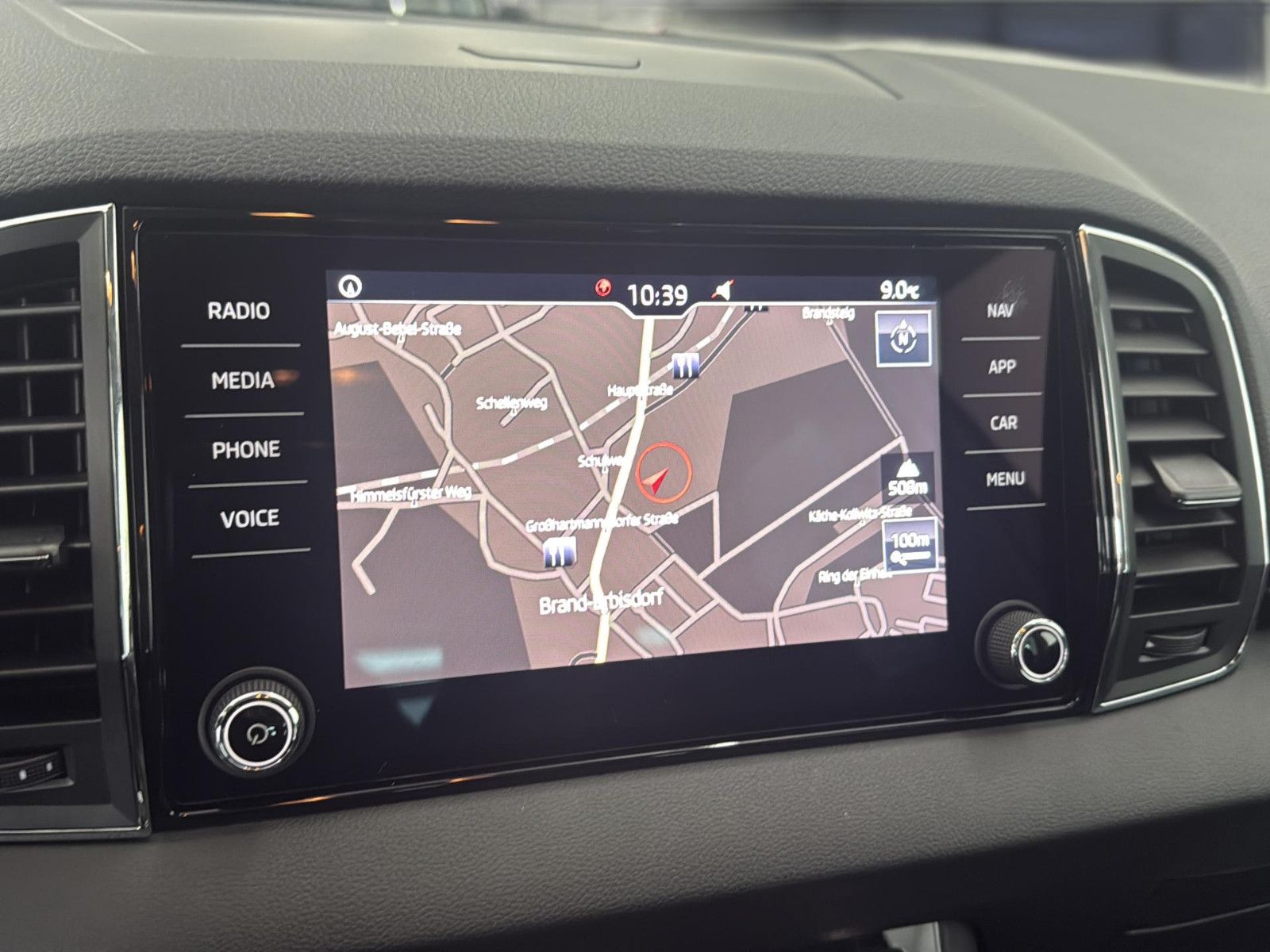 Fahrzeugabbildung SKODA Karoq Style/AHK / unfallfrei