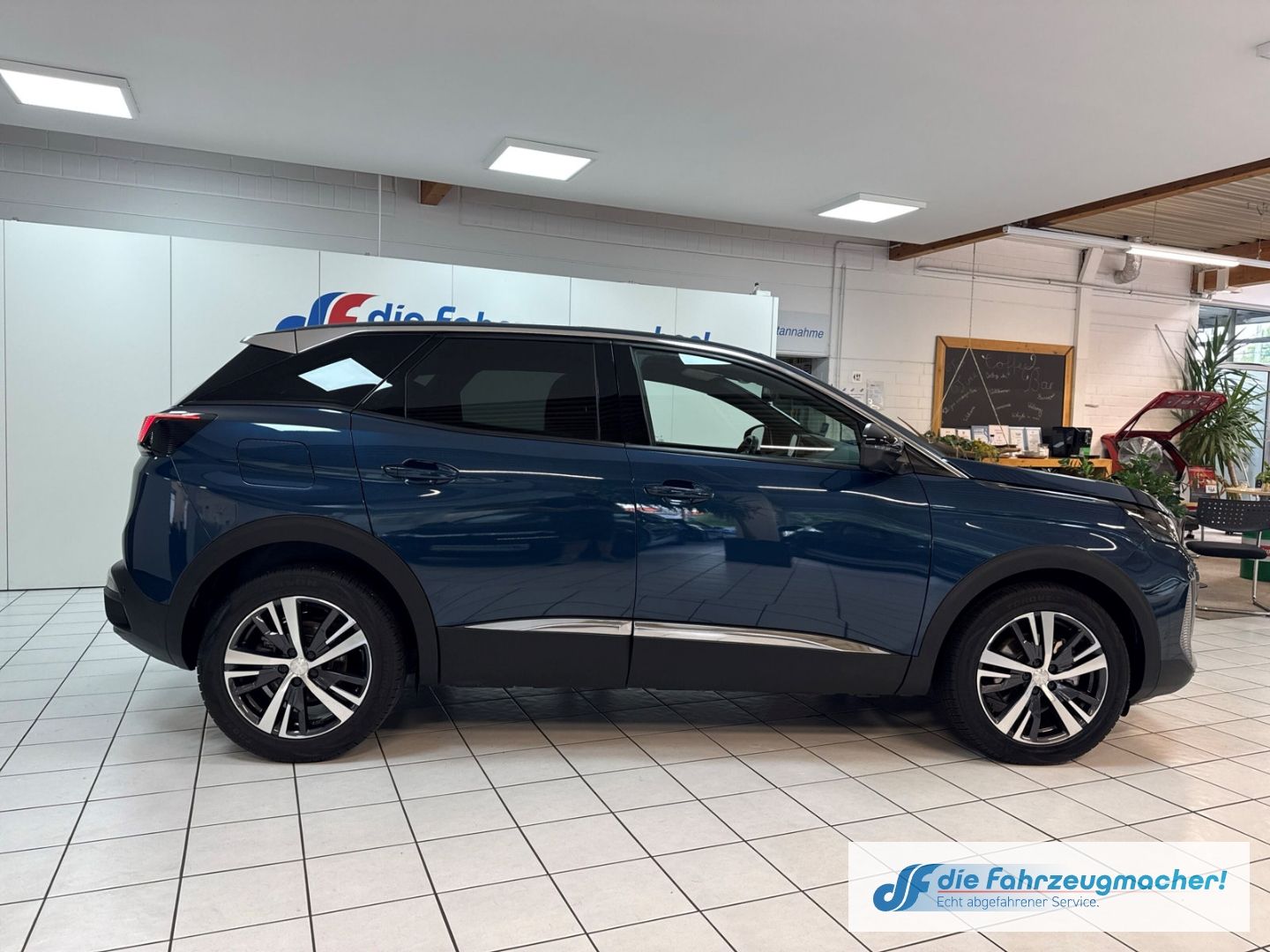 Fahrzeugabbildung Peugeot 3008 Allure Pack 1.2 PureTech 130 EU6d