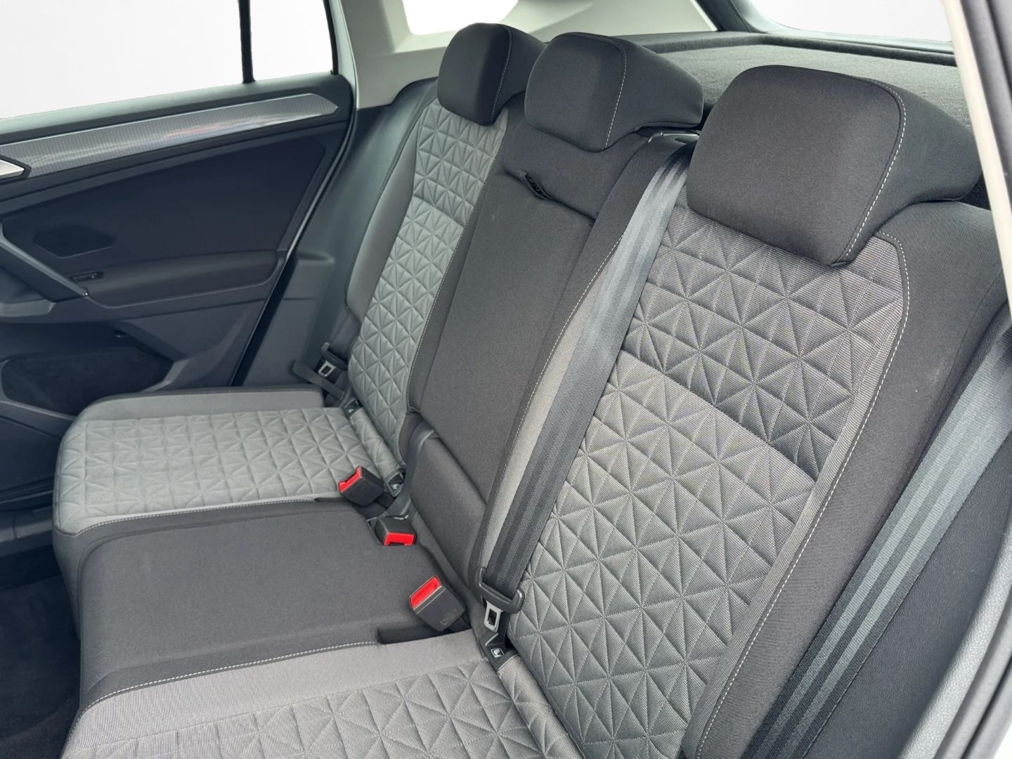 Tiguan 1.5 TSI *NAVI*LED*APP*