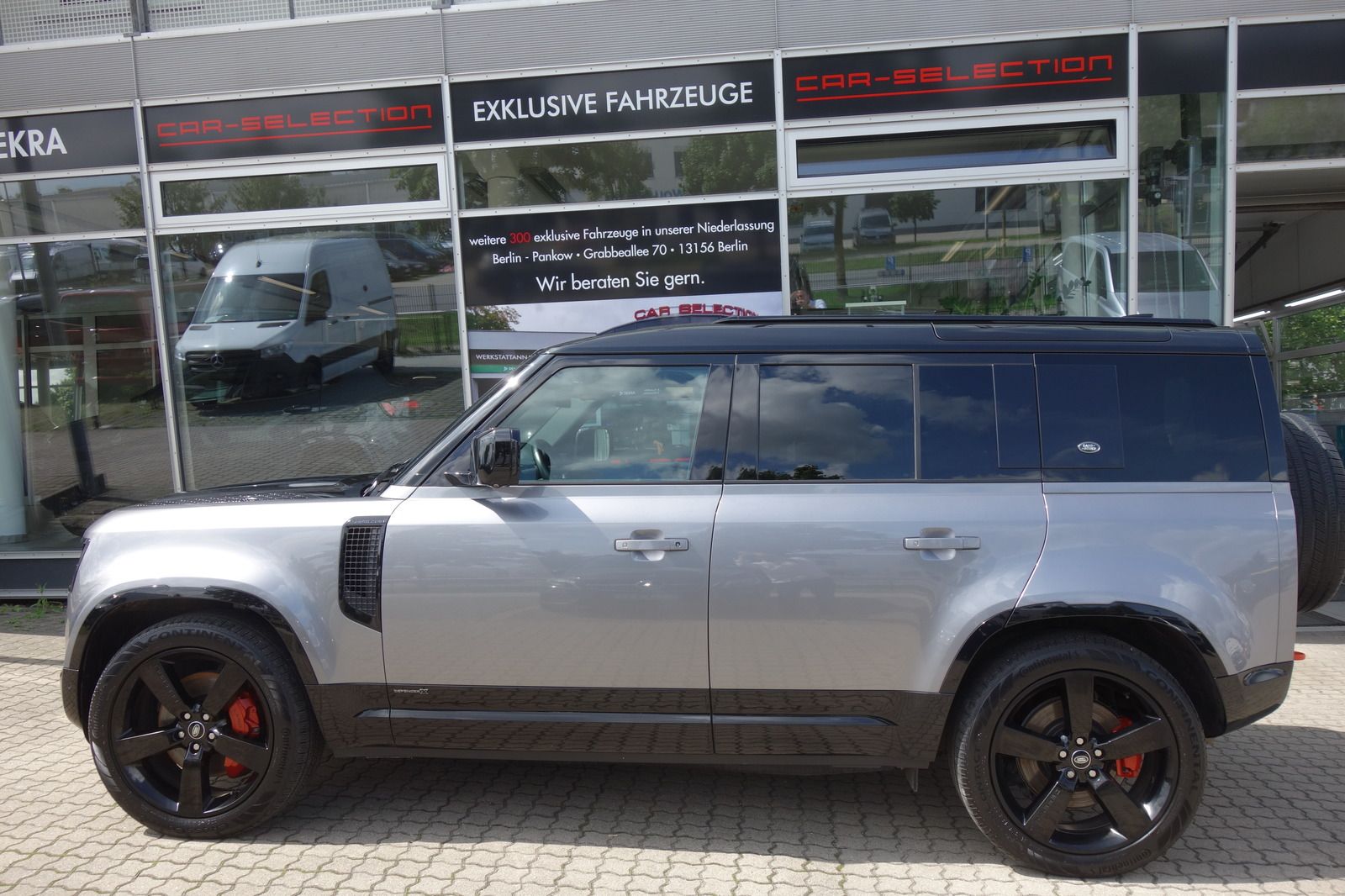 Land Rover DEFENDER D300 X 4x4 22'' 7SITZ LUFT PANO STDHZG foto 3