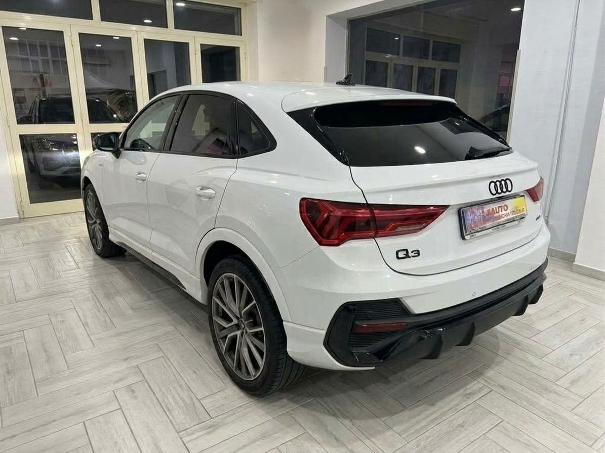 Audi Q3 SPB 2.0TDI TOTAL S-LINE + R20/TETTO/MATR imagem 2