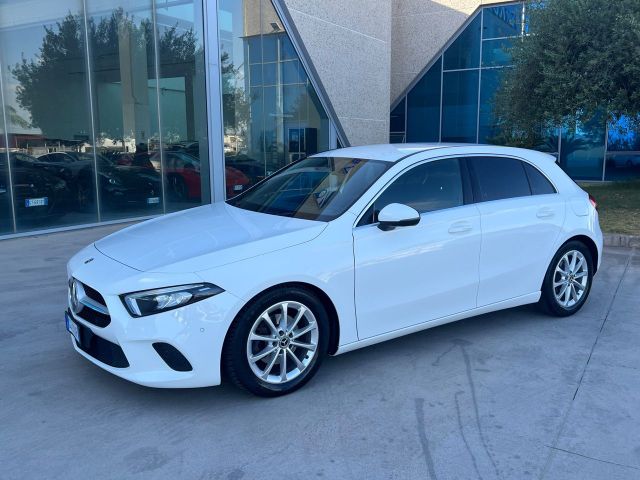 MERCEDES-BENZ Mercedes-benz A 180 d Automatic Business