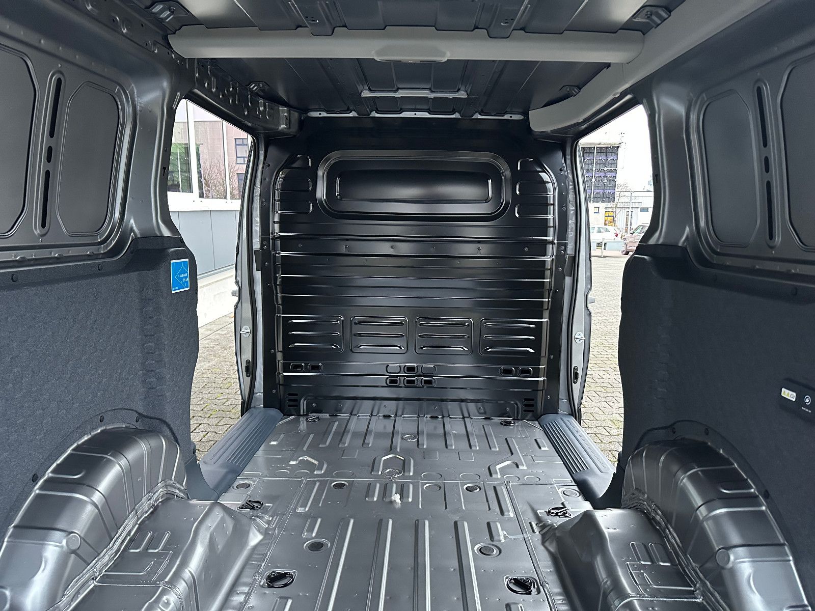 Fahrzeugabbildung Kia PV5 CARGO L2H1 4T 71,2 ELITE WP CT LM AW